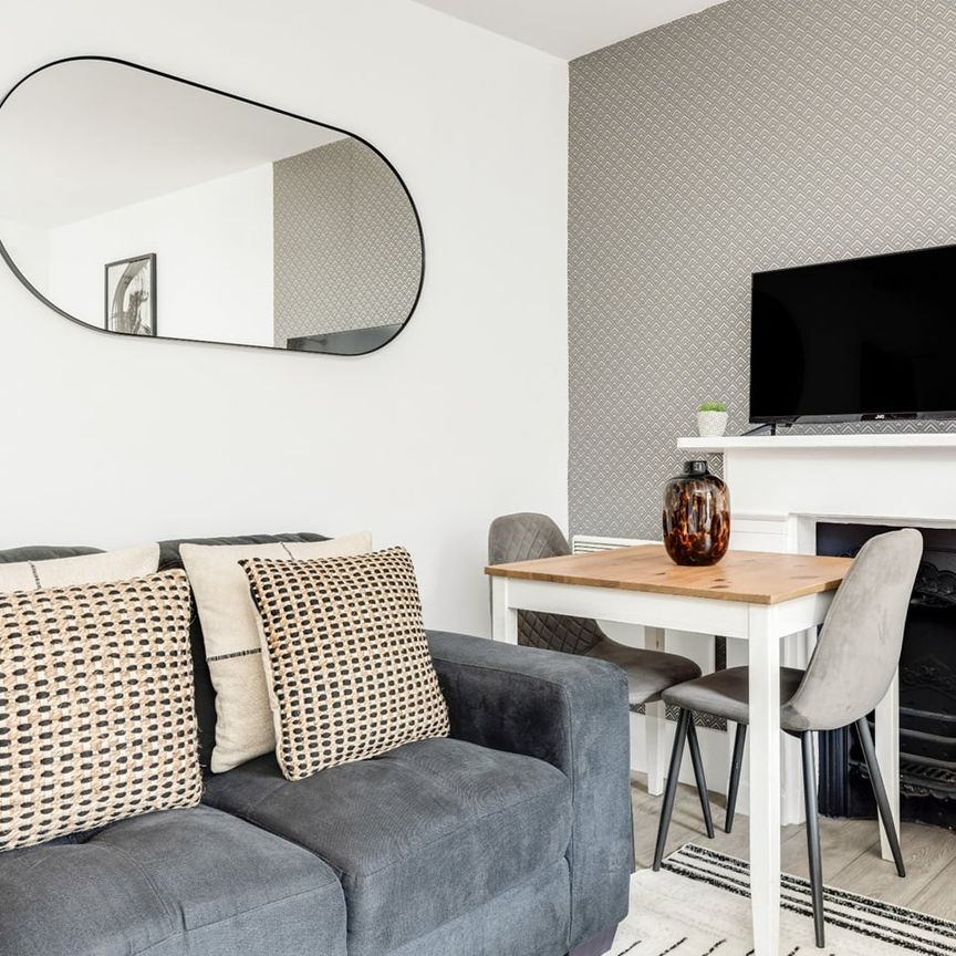 Room in a Shared Flat, Leinster Gardens, W2 - Photo 1