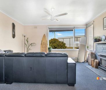 Three Bedroom Home - Photo 2