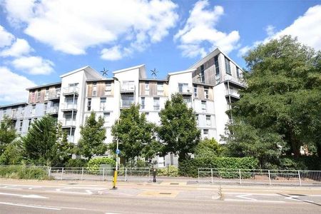 Brand House, Coombe Way, Farnborough, Hampshire, GU14 - Photo 4