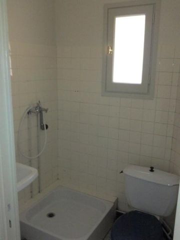 Location Appartement 1 pièce 40m² - Photo 4