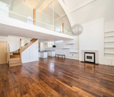 Battersea Park Road, SW11, London - Photo 1