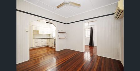 Charming 2-Bedroom Home in the Heart of Mundingburra - Photo 4