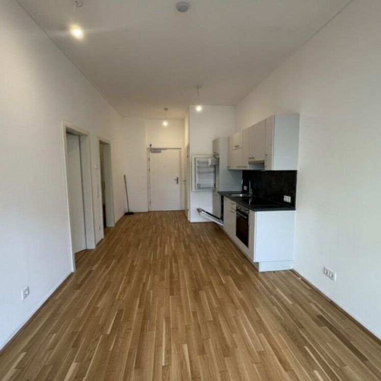 Ab sofort: Moderne 2-Zimmer-Wohnung mit Terrasse und Garten nahe U1 - Photo 1