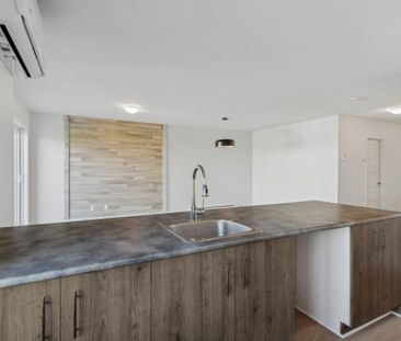 4 1/2 récent et rénové ! Prêt maintenant ! - Photo 1