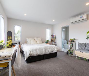 Exceptional 4-Bedroom Family Home in Mt Wellington - Photo 4