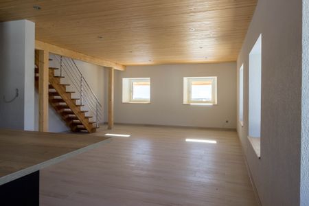 Village 203, La Brévine – Magnifique appartement de 2.5 pièces en duplex - Photo 3