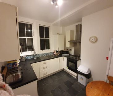 Room in a Shared Flat, Mount Nod Road, SW16 - Photo 4