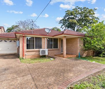 Modern low maintenance home - Photo 6