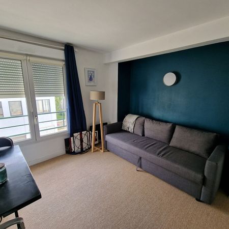 A LOUER AU CENTRE VILLE - STUDIO MEUBLE 18.61M² - Photo 3