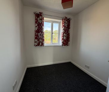 3 bedroom terraced house to rent - Photo 6