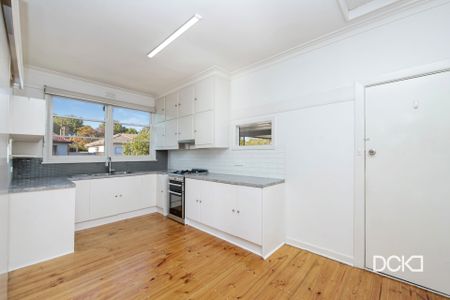 26 Derna Court Golden Square VIC - Photo 5