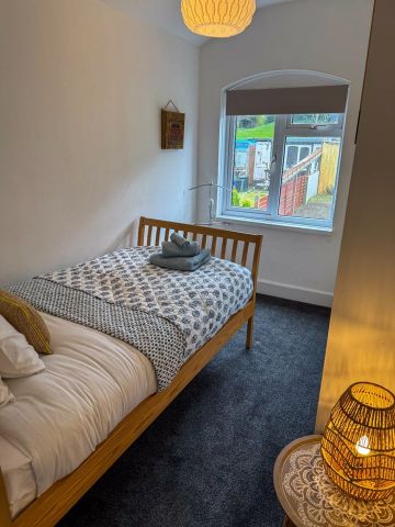 4 Bed Semi-Detached House, Milverton Road, B23 - Photo 3