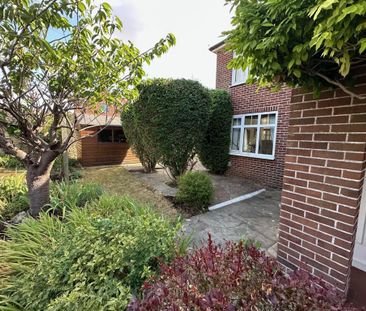 4 bedroom detached house to rent - Photo 6