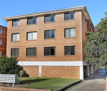 Spacious 1st Floor Unit - Photo 1