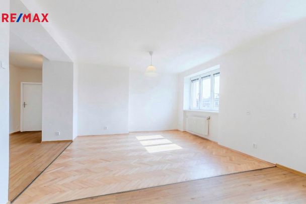Pronájem bytu 2+kk v osobním vlastnictví 63 m², Praha 10 - Vršovice - Fotografie 1