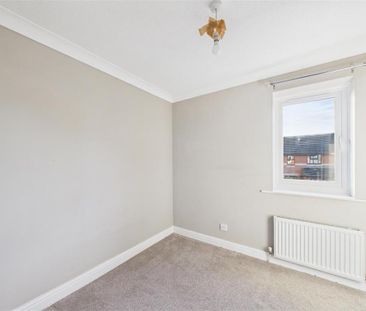 3 bedroom detached house to rent - Photo 4