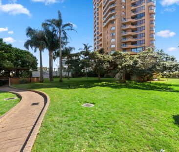 Expansive Sky-Home in Eastgate Gardens with Spectacular Views - Photo 6