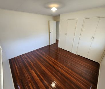 Lovely 3 Bedroom Low Set Home - Photo 6