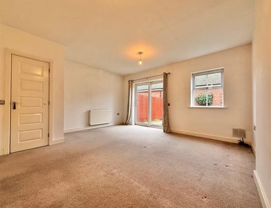 3 Bedroom Terraced Available Arranging tenancy - Photo 1