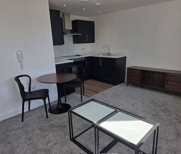 Studio to rent - Photo 6