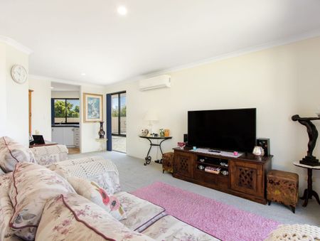 10 Fitzsimmonds Place, Leda WA 6170 - House For Rent | Domain - Photo 5