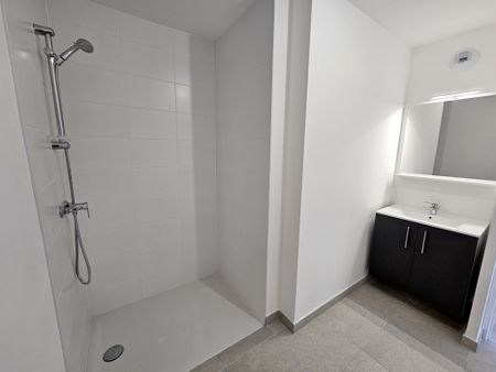 Location Appartement 3 pièces 61m² COMPIEGNE 60200 - Photo 5