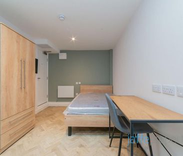 Studio to rent - Photo 2