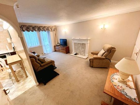 2 bedroom retirement property to rent - Photo 3