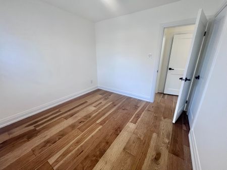 For Lease - 22 Frolick Crescent, Toronto, Ontario - Photo 4