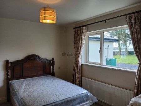 House to rent in Galway, Oranmore, Carnmore - Photo 4