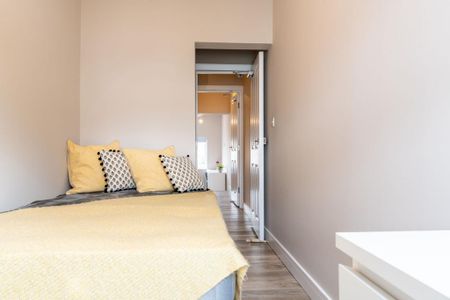 5 bedroom house to rent - Photo 2