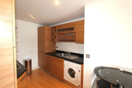 Crozier House, Leeds City Centre, LS10 1LQ - Photo 3