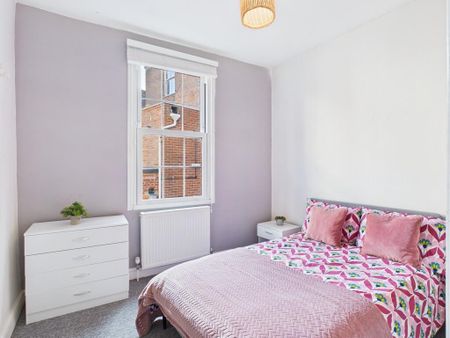 2 bedroom flat to rent - Photo 5