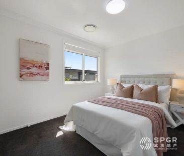 “Impressive Double Storey Home with Expansive Living & Secluded Loc... - Photo 1