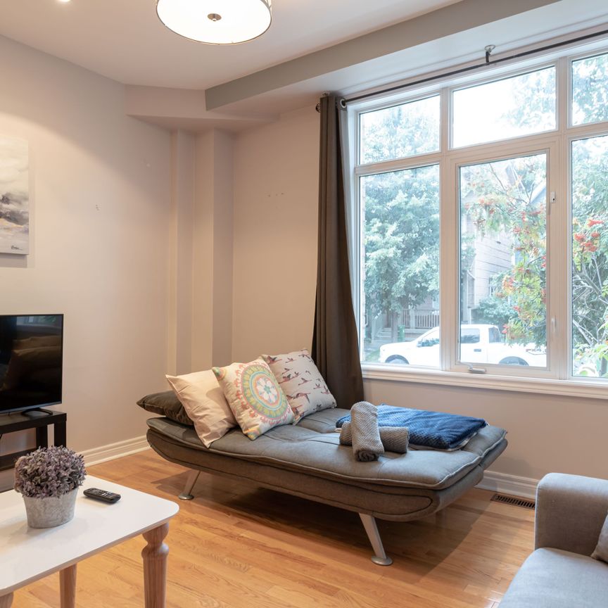 For Lease - 179 Hanson Street Unit# Main, Toronto, Ontario - Photo 1