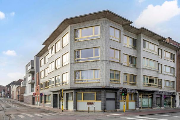 Appartement te huur - Photo 1