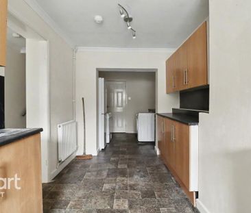 4 bedroom terraced house to rent - Photo 2