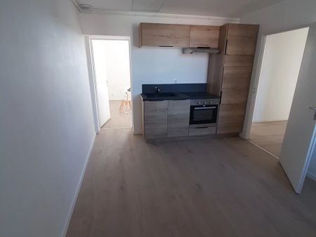 Location Appartement 3 pièces 56 m2 à Saint-Quentin - Photo 4