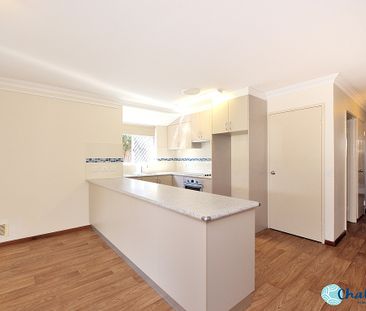 ATTRACTIVE, WELL PRESENTED 3x1 HOME! - Photo 4