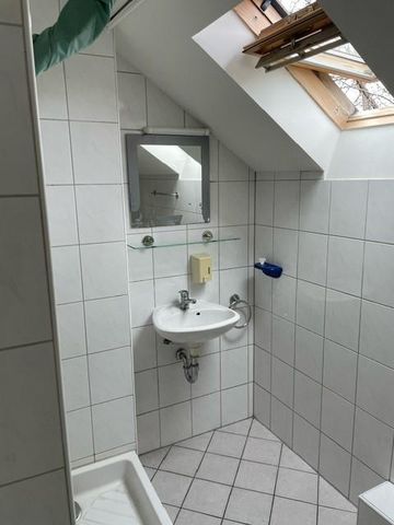 "möblierte 1-Zimmer-Dachwohnung" - Foto 5