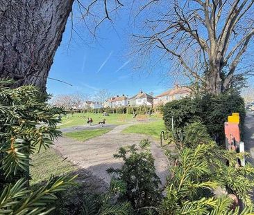 Station Road, Leigh On Sea, SS9 - Photo 5