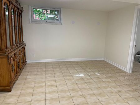For Lease - 384 Maple Leaf Drive Unit# Bsmt, Toronto, Ontario - Photo 5