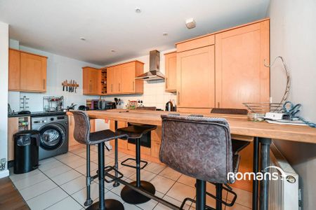 2 bedroom flat to rent - Photo 4