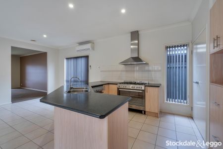 Comfortable Family Home... - Photo 5