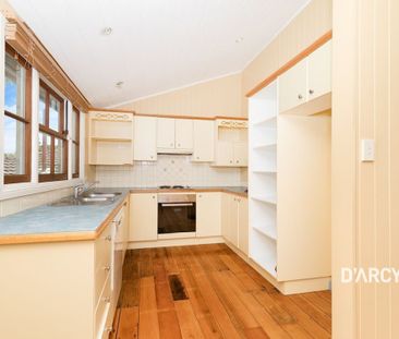 48 BESS ST - Photo 5