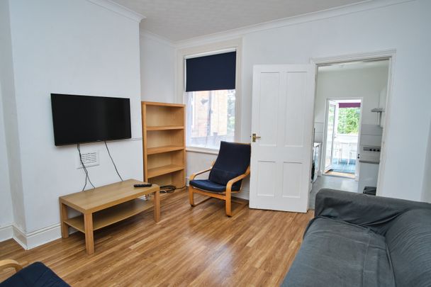 1 George Street - Photo 1