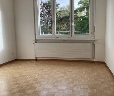 Wunderschöne 5-Zimmer Hochparterre-Wohnung in Zollikon - Photo 2