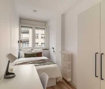 Carrer de Balmes, Barcelona, Catalonia 08006 - Photo 1