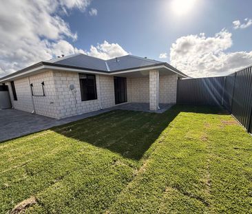 10 Bonsall Way, Ravenswood, WA 6208 - Photo 2