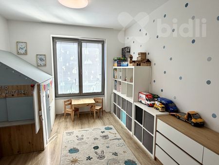 Pronájem bytu 3+kk 84 m² - Fotografie 4